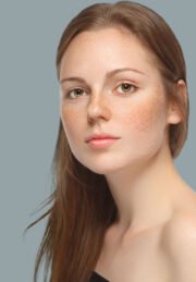 ⁦Derma Active ACTI-WHITE Brightening Correcting Serum⁩ - الصورة ⁦3⁩