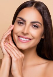 ⁦Derma Active ACTI-SOLAIRE SPF 50+ Ultra Fluid⁩ - الصورة ⁦2⁩